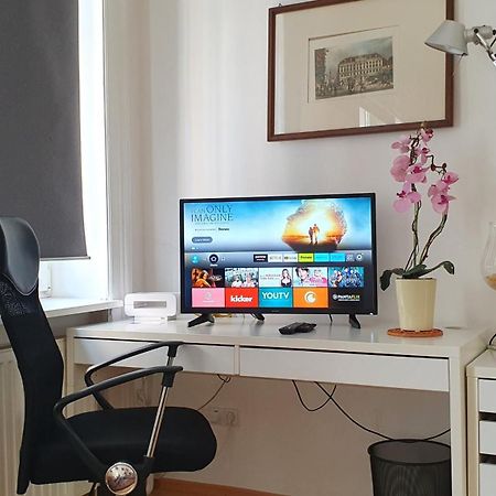 Quiet 2-Room Flat, Walking Distance To City Centre Vienna Exterior photo