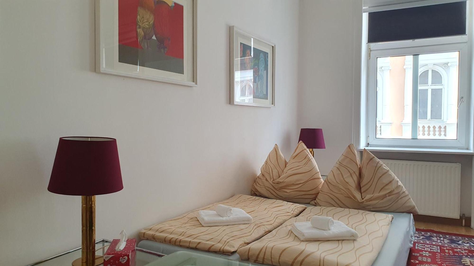 Quiet 2-Room Flat, Walking Distance To City Centre Vienna Exterior photo